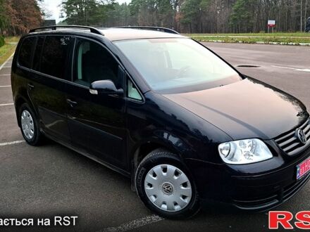 Фольксваген Туран, объемом двигателя 1.6 л и пробегом 240 тыс. км за 5700 $, фото 1 на Automoto.ua