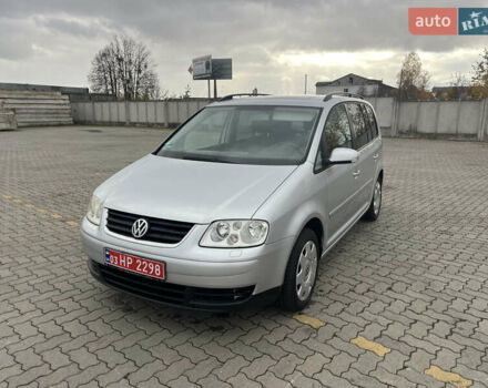 Фольксваген Туран 2005 в Сарнах на Automoto.ua Фольксваген Туран, объемом двигателя 1.6 л и пробегом 159 тыс. км за 5400 $, фото 1 на Automoto.ua