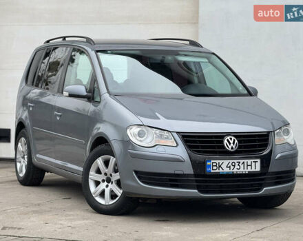 Фольксваген Туран, объемом двигателя 1.9 л и пробегом 358 тыс. км за 5999 $, фото 1 на Automoto.ua