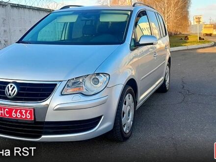 Фольксваген Туран 2009 у Києві на Automoto.ua Фольксваген Туран, об'ємом двигуна 16 л та пробігом 198 тис. км за 7900 $, фото 1 на Automoto.ua