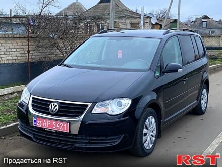 Фольксваген Туран, объемом двигателя 1.6 л и пробегом 189 тыс. км за 7400 $, фото 1 на Automoto.ua
