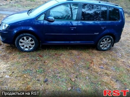 Фольксваген Туран 2010 в Чернигове на Automoto.ua Фольксваген Туран, объемом двигателя 1.9 л и пробегом 300 тыс. км за 8500 $, фото 1 на Automoto.ua
