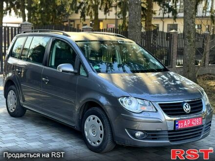 Фольксваген Туран 2010 у Вознесенске на Automoto.ua Фольксваген Туран, об'ємом двигуна 14 л та пробігом 183 тис. км за 7900 $, фото 1 на Automoto.ua