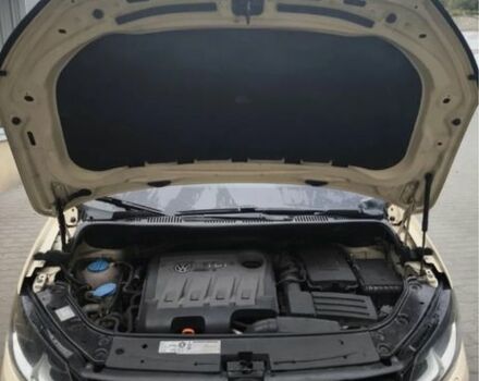 Жовтий Фольксваген Туран, об'ємом двигуна 1.6 л та пробігом 380 тис. км за 8000 $, фото 4 на Automoto.ua