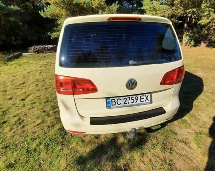 Желтый Фольксваген Туран, объемом двигателя 1.6 л и пробегом 369 тыс. км за 9700 $, фото 7 на Automoto.ua