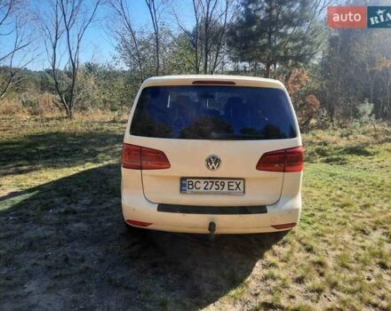 Желтый Фольксваген Туран, объемом двигателя 1.6 л и пробегом 369 тыс. км за 9700 $, фото 8 на Automoto.ua