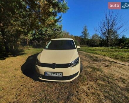 Желтый Фольксваген Туран, объемом двигателя 1.6 л и пробегом 369 тыс. км за 9700 $, фото 16 на Automoto.ua