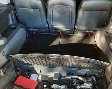 Желтый Фольксваген Туран, объемом двигателя 1.6 л и пробегом 369 тыс. км за 9700 $, фото 25 на Automoto.ua