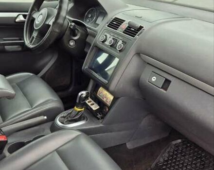 Жовтий Фольксваген Туран, об'ємом двигуна 1.6 л та пробігом 300 тис. км за 7500 $, фото 3 на Automoto.ua