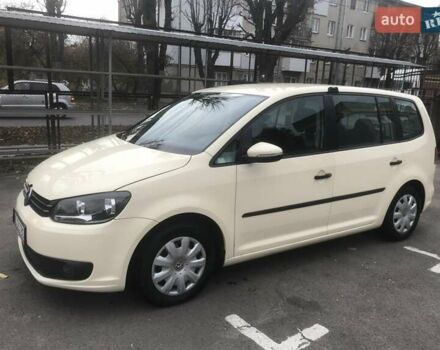 Жовтий Фольксваген Туран, об'ємом двигуна 1.6 л та пробігом 300 тис. км за 7500 $, фото 4 на Automoto.ua