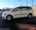 Желтый Фольксваген Туран, объемом двигателя 1.6 л и пробегом 220 тыс. км за 8500 $, фото 4 на Automoto.ua