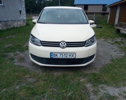 Желтый Фольксваген Туран, объемом двигателя 2 л и пробегом 380 тыс. км за 8000 $, фото 10 на Automoto.ua