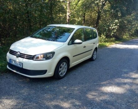 Желтый Фольксваген Туран, объемом двигателя 2 л и пробегом 380 тыс. км за 8000 $, фото 4 на Automoto.ua