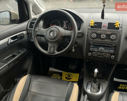 Желтый Фольксваген Туран, объемом двигателя 1.97 л и пробегом 213 тыс. км за 8990 $, фото 14 на Automoto.ua
