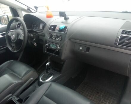 Желтый Фольксваген Туран, объемом двигателя 2 л и пробегом 380 тыс. км за 8000 $, фото 2 на Automoto.ua