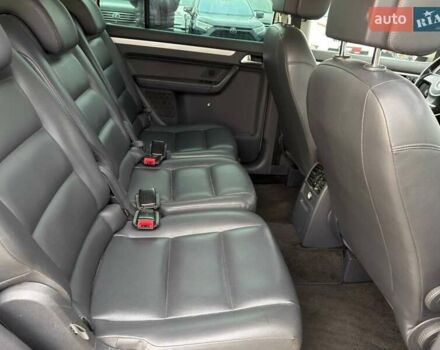 Желтый Фольксваген Туран, объемом двигателя 2 л и пробегом 262 тыс. км за 10800 $, фото 31 на Automoto.ua