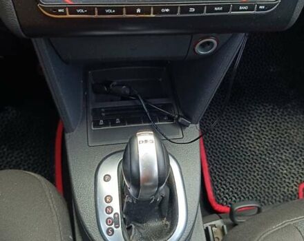 Желтый Фольксваген Туран, объемом двигателя 2 л и пробегом 300 тыс. км за 7899 $, фото 15 на Automoto.ua