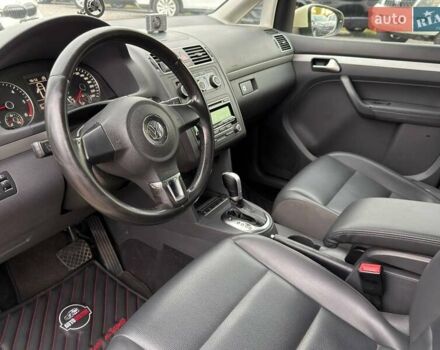 Желтый Фольксваген Туран, объемом двигателя 2 л и пробегом 262 тыс. км за 10800 $, фото 15 на Automoto.ua