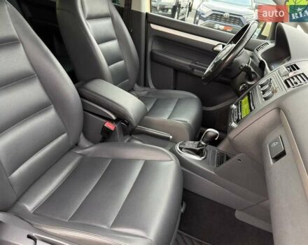 Желтый Фольксваген Туран, объемом двигателя 2 л и пробегом 262 тыс. км за 10800 $, фото 41 на Automoto.ua