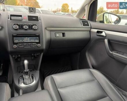 Желтый Фольксваген Туран, объемом двигателя 2 л и пробегом 262 тыс. км за 10800 $, фото 26 на Automoto.ua