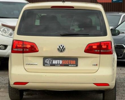 Желтый Фольксваген Туран, объемом двигателя 2 л и пробегом 262 тыс. км за 10800 $, фото 8 на Automoto.ua