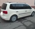 Желтый Фольксваген Туран, объемом двигателя 2 л и пробегом 320 тыс. км за 12500 $, фото 10 на Automoto.ua
