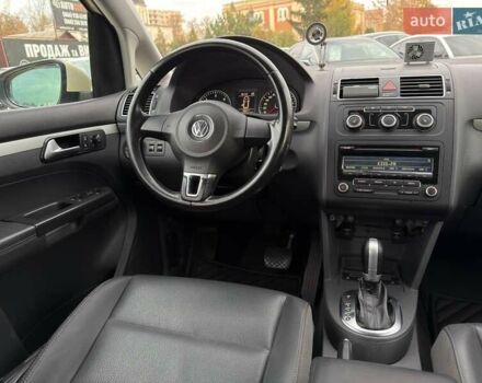 Желтый Фольксваген Туран, объемом двигателя 2 л и пробегом 262 тыс. км за 10800 $, фото 25 на Automoto.ua