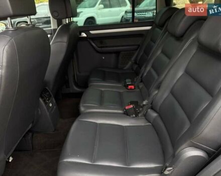 Желтый Фольксваген Туран, объемом двигателя 2 л и пробегом 262 тыс. км за 10800 $, фото 22 на Automoto.ua