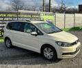 Желтый Фольксваген Туран, объемом двигателя 1.97 л и пробегом 288 тыс. км за 12900 $, фото 1 на Automoto.ua