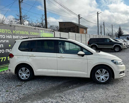 Желтый Фольксваген Туран, объемом двигателя 1.97 л и пробегом 288 тыс. км за 12900 $, фото 3 на Automoto.ua