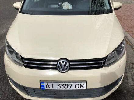 Жовтий Фольксваген Туран, об'ємом двигуна 1.39 л та пробігом 200 тис. км за 10000 $, фото 1 на Automoto.ua