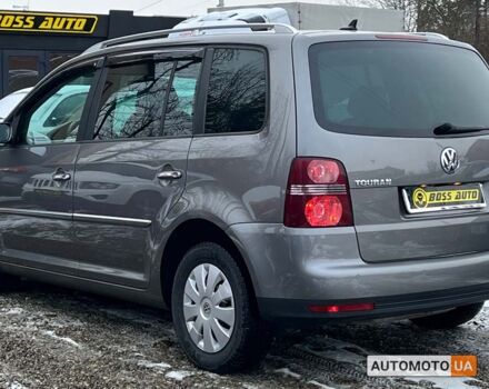 Серый Фольксваген Туран, объемом двигателя 1.4 л и пробегом 242 тыс. км за 7950 $, фото 3 на Automoto.ua