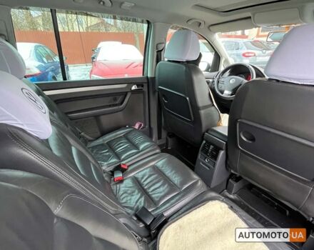 Серый Фольксваген Туран, объемом двигателя 1.4 л и пробегом 242 тыс. км за 7950 $, фото 19 на Automoto.ua