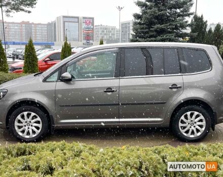 Серый Фольксваген Туран, объемом двигателя 1.4 л и пробегом 182 тыс. км за 9900 $, фото 3 на Automoto.ua