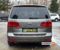 Серый Фольксваген Туран, объемом двигателя 1.4 л и пробегом 182 тыс. км за 9900 $, фото 5 на Automoto.ua