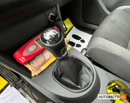 Серый Фольксваген Туран, объемом двигателя 1.6 л и пробегом 304 тыс. км за 10500 $, фото 11 на Automoto.ua