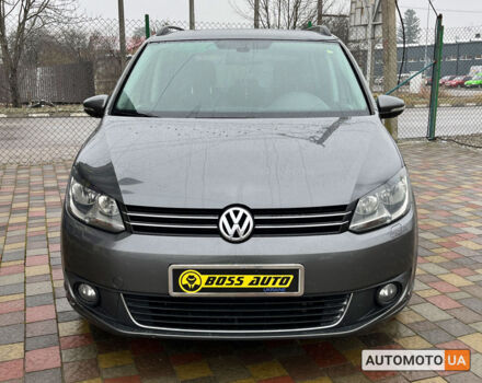 Серый Фольксваген Туран, объемом двигателя 1.6 л и пробегом 304 тыс. км за 10500 $, фото 1 на Automoto.ua