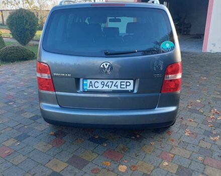 Сірий Фольксваген Туран, об'ємом двигуна 1.9 л та пробігом 185 тис. км за 7400 $, фото 3 на Automoto.ua