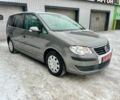 Сірий Фольксваген Туран, об'ємом двигуна 1.6 л та пробігом 212 тис. км за 7500 $, фото 1 на Automoto.ua