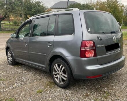 Серый Фольксваген Туран, объемом двигателя 2 л и пробегом 1000 тыс. км за 2900 $, фото 2 на Automoto.ua