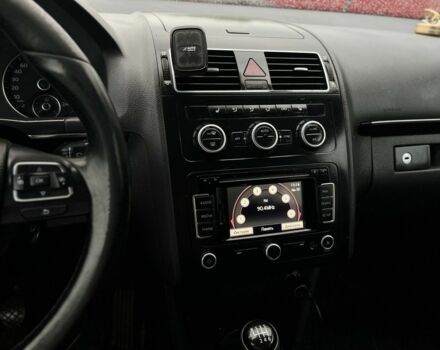 Сірий Фольксваген Туран, об'ємом двигуна 1.6 л та пробігом 205 тис. км за 10500 $, фото 10 на Automoto.ua