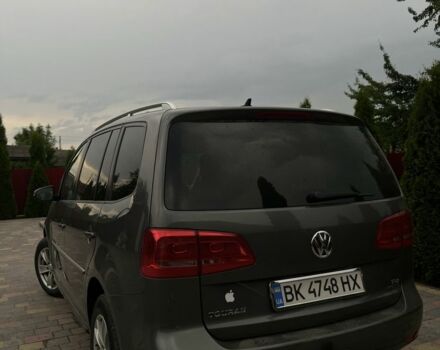 Сірий Фольксваген Туран, об'ємом двигуна 1.6 л та пробігом 205 тис. км за 10500 $, фото 3 на Automoto.ua