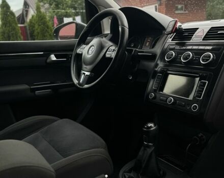 Сірий Фольксваген Туран, об'ємом двигуна 1.6 л та пробігом 205 тис. км за 10500 $, фото 18 на Automoto.ua