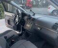 Серый Фольксваген Туран, объемом двигателя 2 л и пробегом 270 тыс. км за 5200 $, фото 8 на Automoto.ua