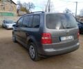 Сірий Фольксваген Туран, об'ємом двигуна 1.6 л та пробігом 311 тис. км за 5500 $, фото 3 на Automoto.ua