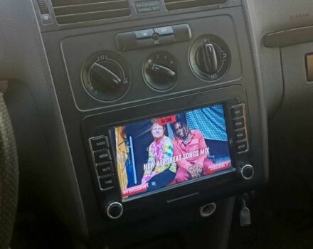 Серый Фольксваген Туран, объемом двигателя 1.6 л и пробегом 210 тыс. км за 4500 $, фото 11 на Automoto.ua