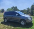 Сірий Фольксваген Туран, об'ємом двигуна 2 л та пробігом 290 тис. км за 5700 $, фото 1 на Automoto.ua