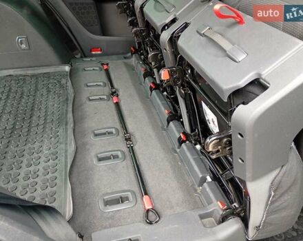 Серый Фольксваген Туран, объемом двигателя 1.6 л и пробегом 146 тыс. км за 4800 $, фото 16 на Automoto.ua