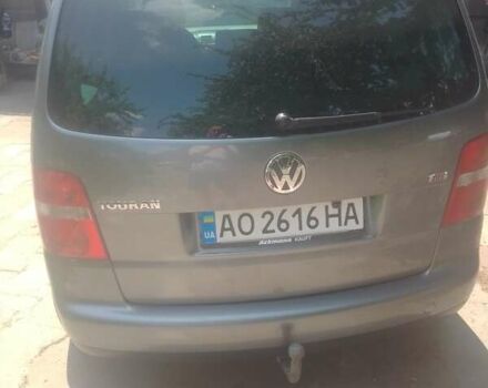Сірий Фольксваген Туран, об'ємом двигуна 2 л та пробігом 280 тис. км за 7200 $, фото 5 на Automoto.ua