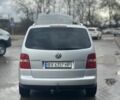 Сірий Фольксваген Туран, об'ємом двигуна 2 л та пробігом 315 тис. км за 4700 $, фото 4 на Automoto.ua